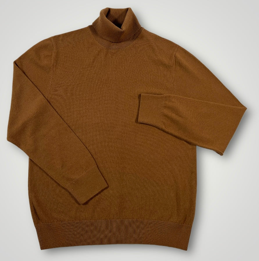 Classic Turtleneck in Vicuña Natural